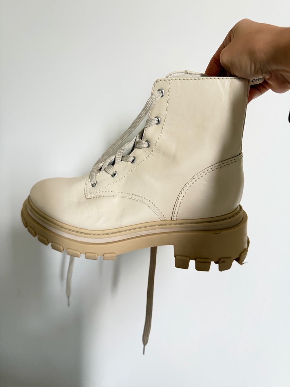 Schultz Beige Lace-Up Ankle Boots Size 9 women